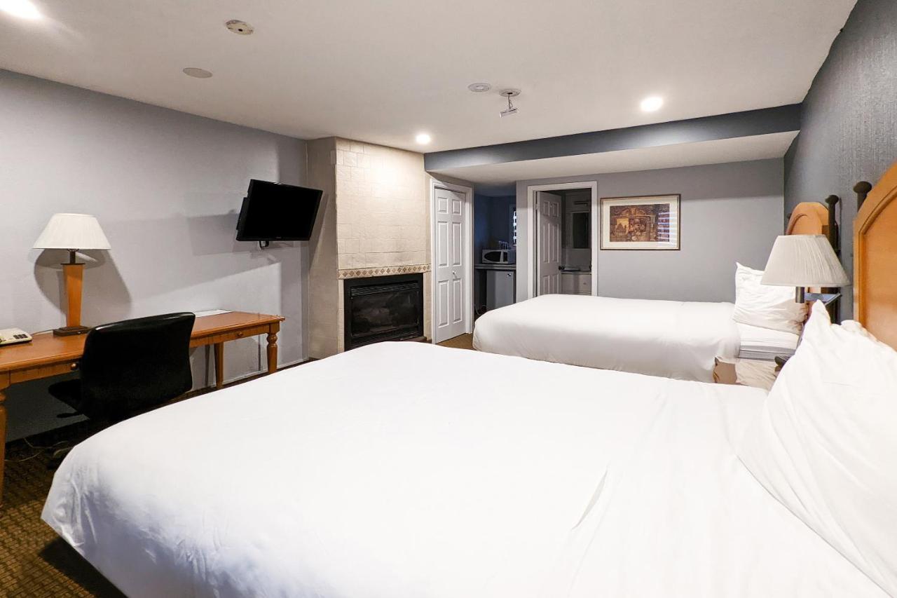 First Canada Hotel Cornwall Hwy 401 On Εξωτερικό φωτογραφία