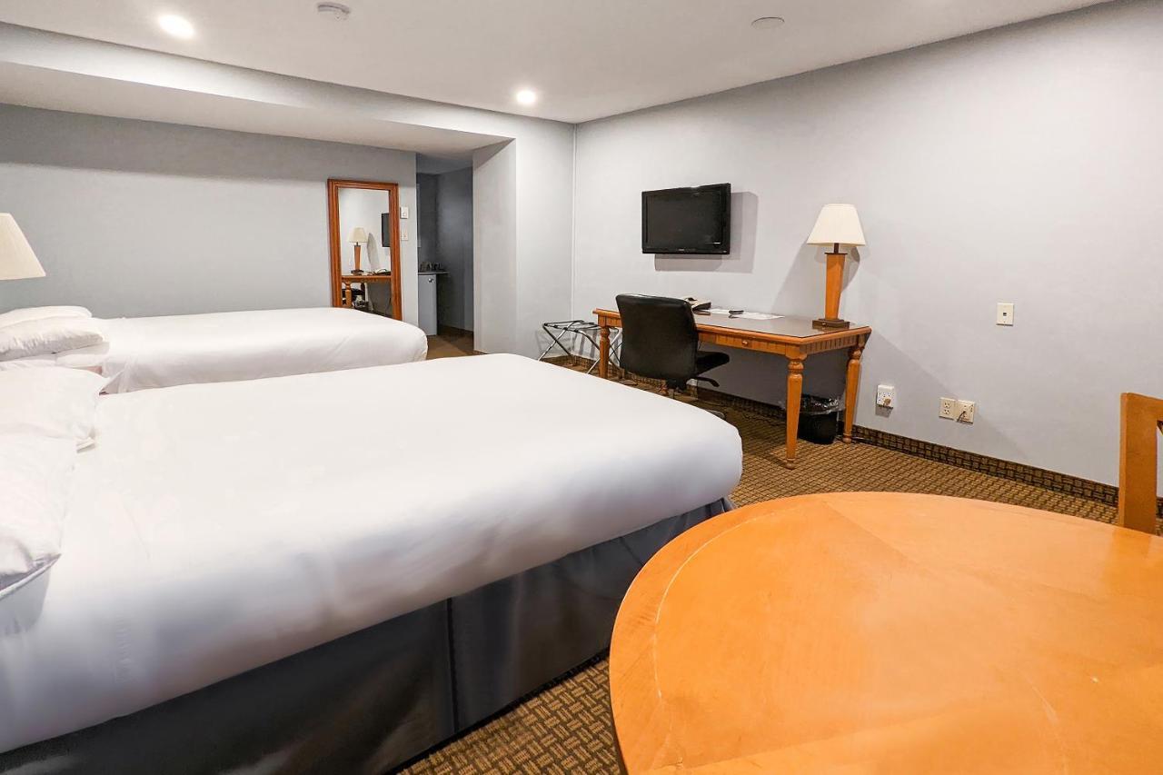 First Canada Hotel Cornwall Hwy 401 On Εξωτερικό φωτογραφία
