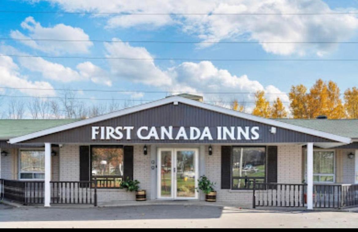 First Canada Hotel Cornwall Hwy 401 On Εξωτερικό φωτογραφία